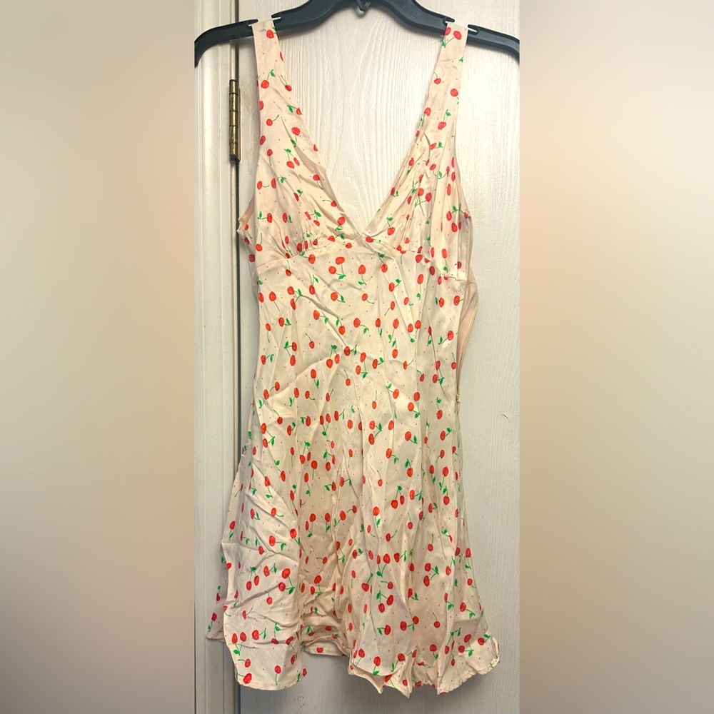 Zara Cream and Pink Patterned Dress